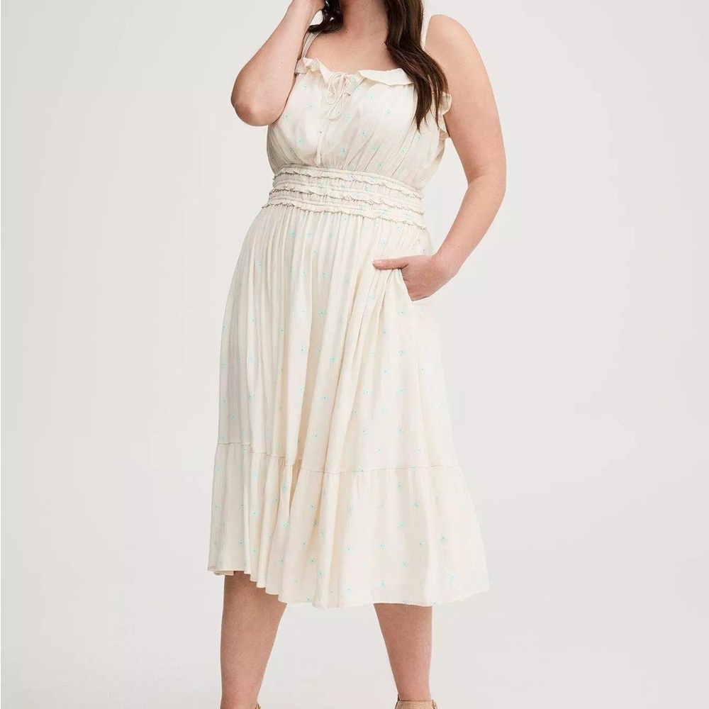 NWT Torrid Shirred Floral Midi Dress